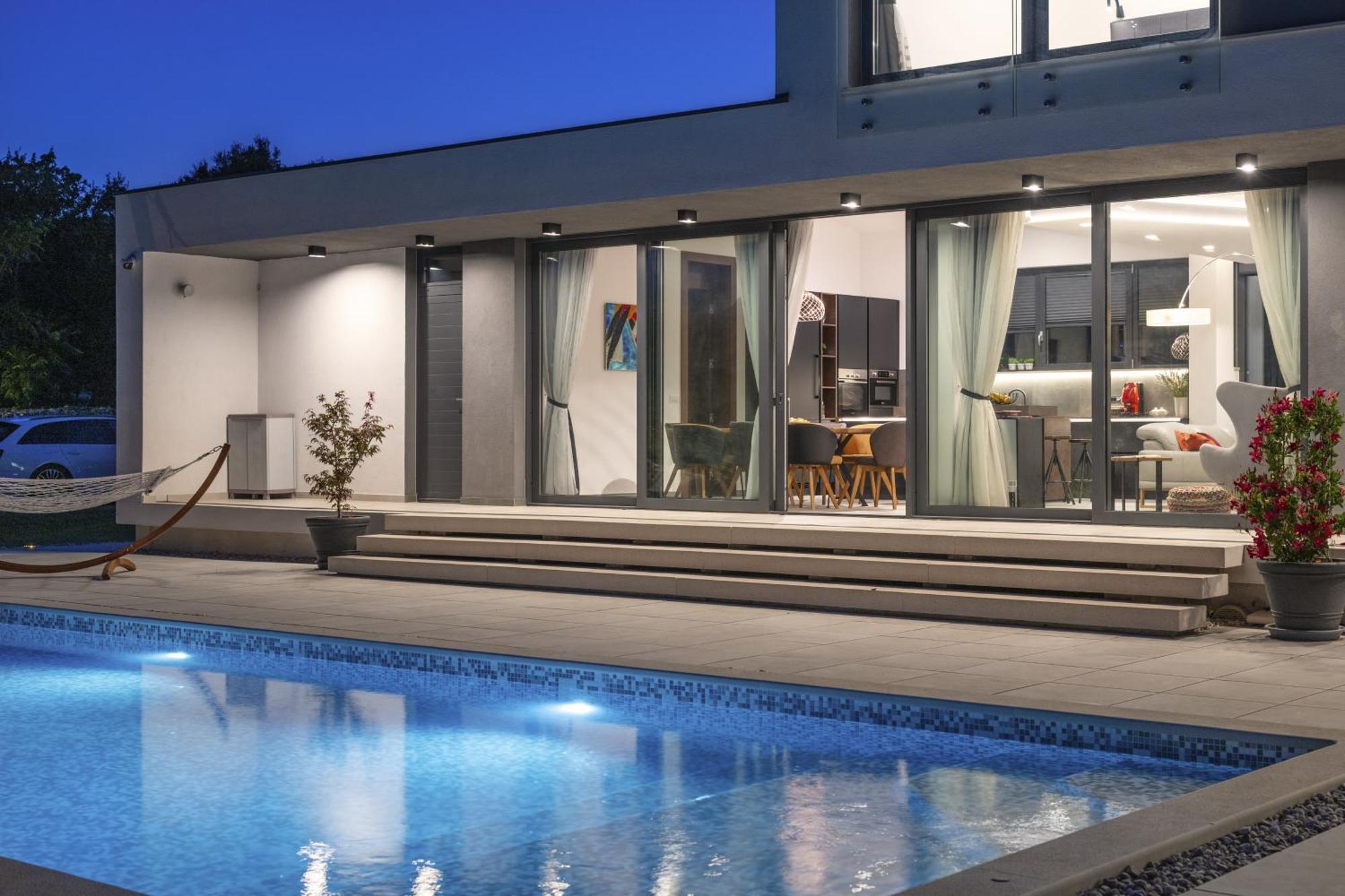 Martincic Residence - 5 Stars Luxury With Pool Heating On 4000M2 Rakalj Exterior photo