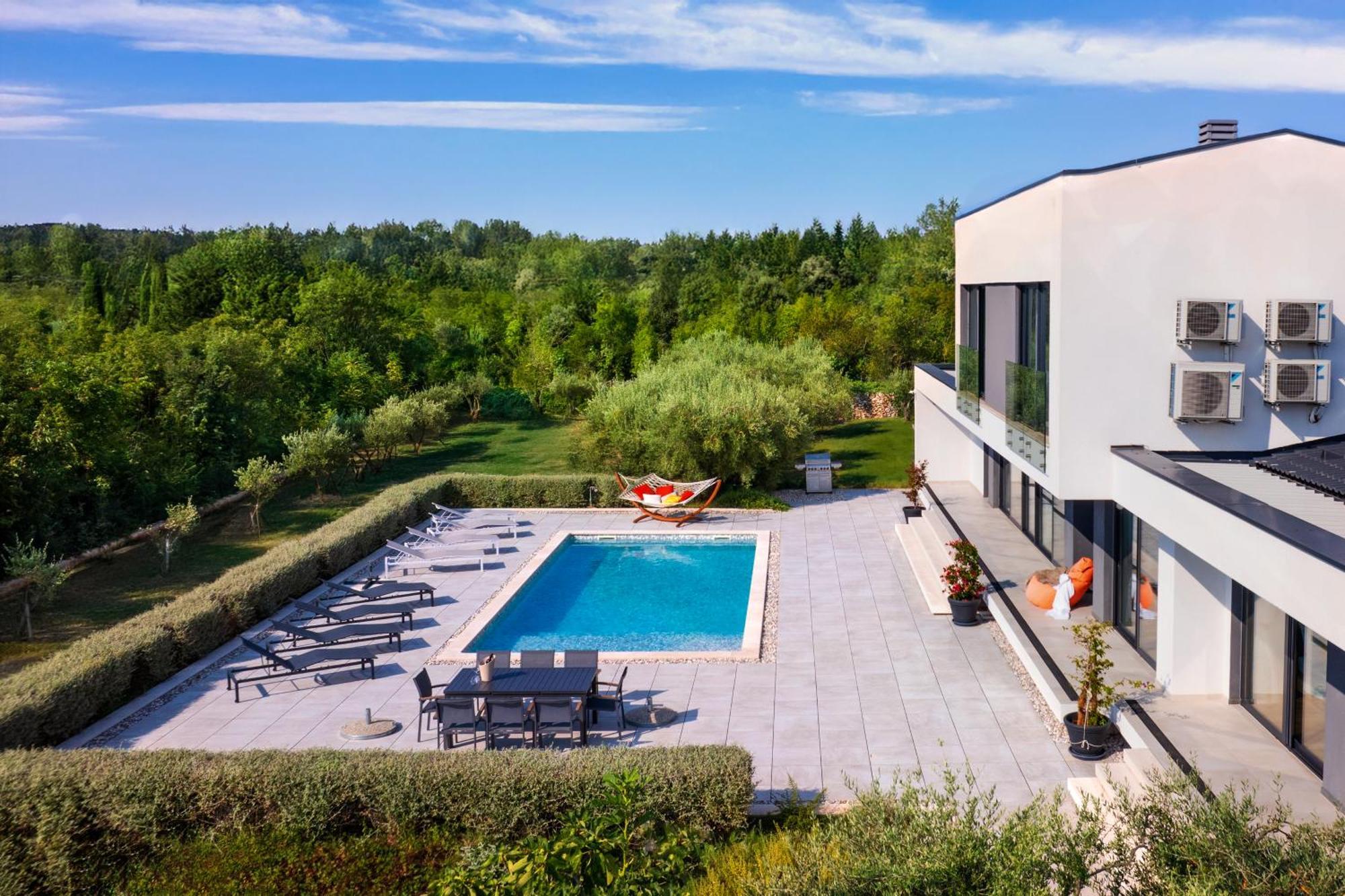 Martincic Residence - 5 Stars Luxury With Pool Heating On 4000M2 Rakalj Exterior photo