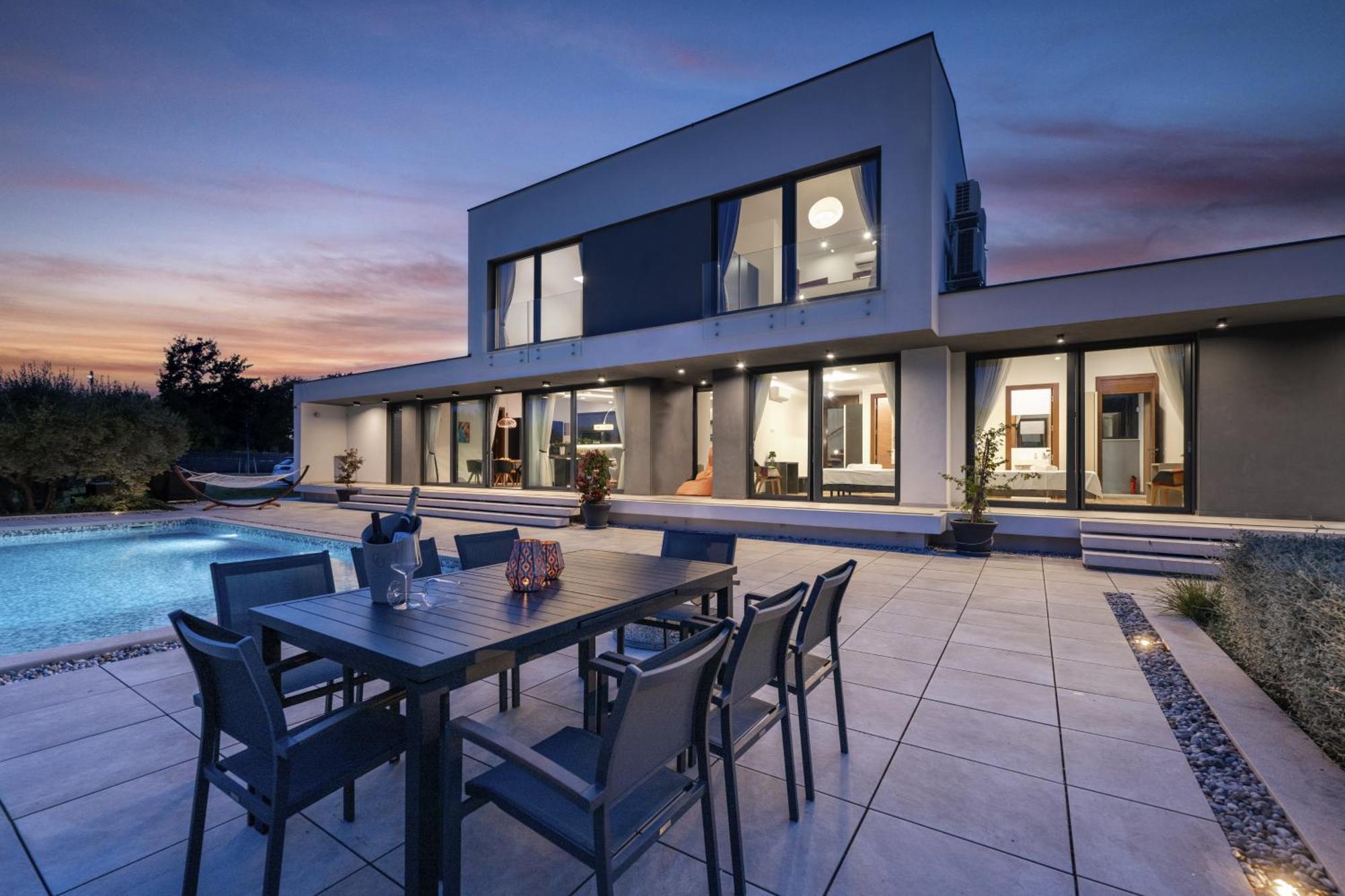 Martincic Residence - 5 Stars Luxury With Pool Heating On 4000M2 Rakalj Exterior photo